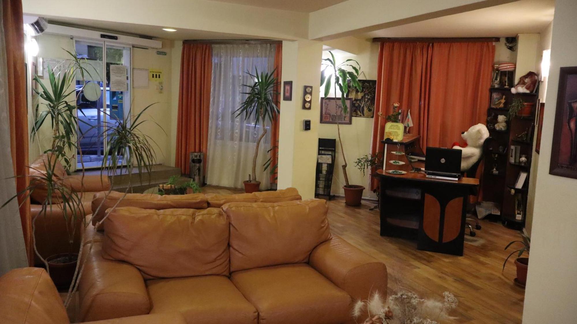 Hotel Palitra فارنا المظهر الخارجي الصورة